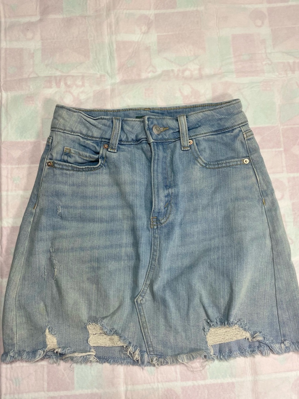 Wild Fable Light Wash Distressed Denim Mini Skirt Raw Hem Size 0